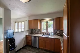 4633 Whitehall Dr, South Euclid, OH 44121 - Photo 11