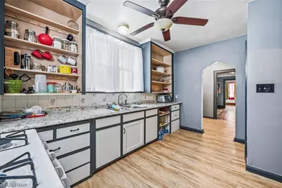 15 S Portland Avenue, Youngstown, OH 44509 - Photo 13