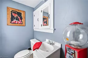 15 S Portland Ave, Youngstown, OH 44509 - Photo 15