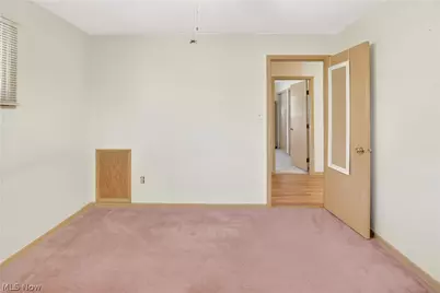 7704 Cecelia Drive, Parma, OH 44134 - Photo 15