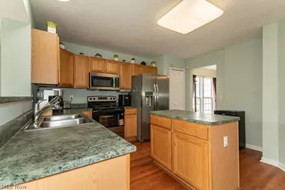 526 Deerwood Court, Painesville, OH 44077 - Photo 11