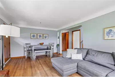 469 Richmond Road, Richmond Heights, OH 44143 - Photo 5