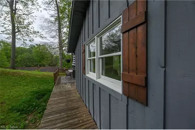 2490 Oak Tree Drive NW, Dover, OH 44622 - Photo 11