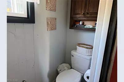 128 W 8th Street, Uhrichsville, OH 44683 - Photo 13