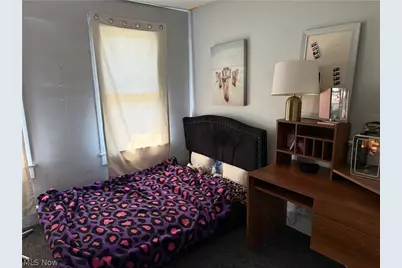 128 W 8th Street, Uhrichsville, OH 44683 - Photo 11