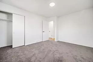 322 Windsor Dr, Elyria, OH 44035 - Photo 15
