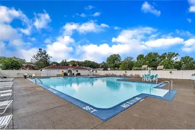 4 Meadowlawn #4, Mentor, OH 44060 - Photo 5