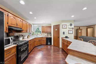 10400 Stoneacre Street NW, Canal Fulton, OH 44614 - Photo 9