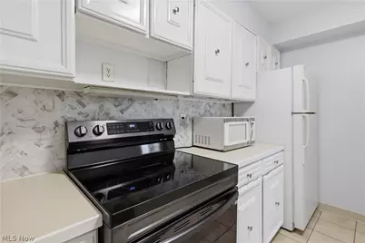 3167 Linden Road #201, Rocky River, OH 44116 - Photo 9