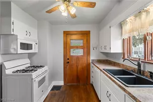 168 22nd St NW, Barberton, OH 44203 - Photo 15