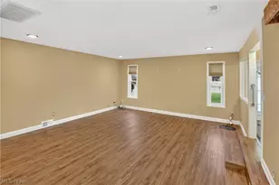 9205 W 130th St, North Royalton, OH 44133 - Photo 13