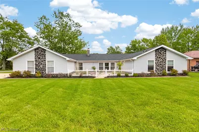 9205 W 130th Street, North Royalton, OH 44133 - Photo 1