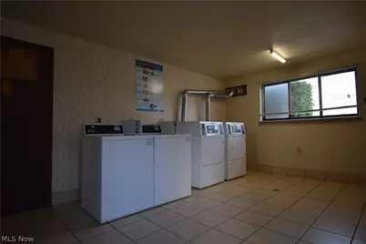 899 Rosamond Avenue, Akron, OH 44307 - Photo 17