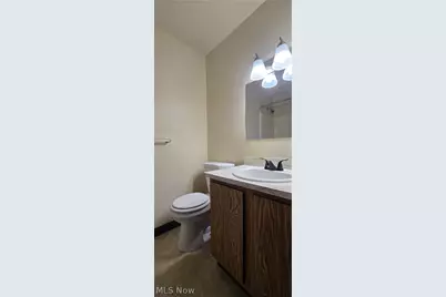 899 Rosamond Avenue, Akron, OH 44307 - Photo 11