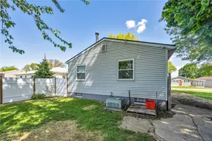 1144 Noble St, Barberton, OH 44203 - Photo 33
