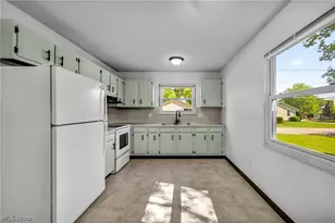 1144 Noble St, Barberton, OH 44203 - Photo 9