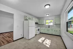 1144 Noble St, Barberton, OH 44203 - Photo 7