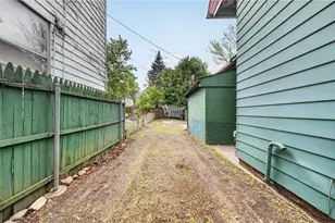 1320 W 87th St, Loveland, OH 44102 - Photo 33