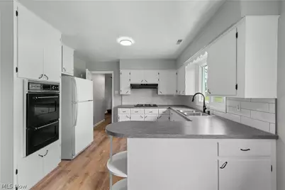 6974 Lutz Avenue Northwest, Massillon, OH 44646 - Photo 9