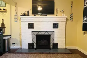 4448 Lake Dr N, Geneva, OH 44041 - Photo 11