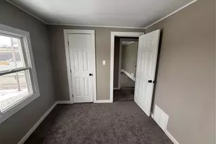 750 Brown St, Akron, OH 44311 - Photo 15