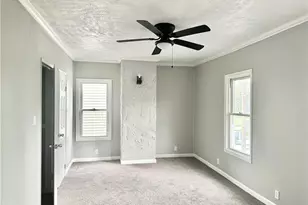 878 E 130th St, Loveland, OH 44108 - Photo 9