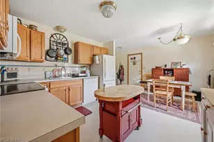 1752 Ansley Way, Salem, OH 44460 - Photo 7