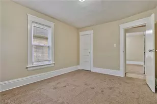796 Dayton St, Akron, OH 44310 - Photo 17