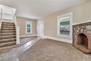 796 Dayton St, Akron, OH 44310 - Photo 7