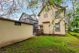 796 Dayton St, Akron, OH 44310 - Photo 25