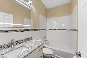 13011 W Lake Rd, Vermilion, OH 44089 - Photo 25