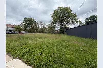 Elm Road NE, Warren, OH 44483 - Photo 3