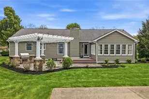100 Forest-Hill Dr, Hubbard, OH 44425 - Photo 9
