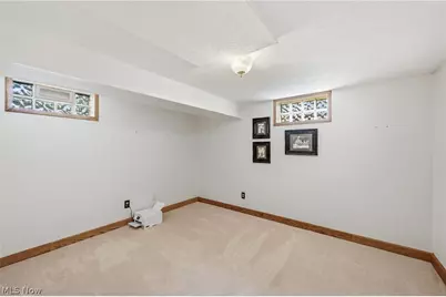 100 Forest Hill Drive, Hubbard, OH 44425 - Photo 35