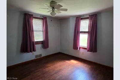 1528 40th Street NW, Canton, OH 44709 - Photo 3