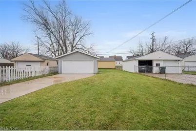 2819 Lincoln Avenue, Parma, OH 44134 - Photo 21