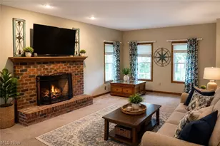 356 Carol Way, Wadsworth, OH 44281 - Photo 3