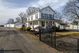 15355 Old Lincoln Way, Dalton, OH 44618 - Photo 13