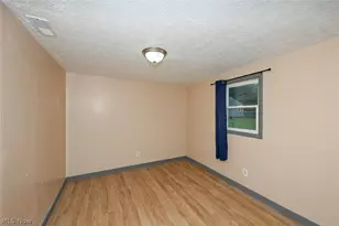 916 Abington Rd, Akron, OH 44312 - Photo 23