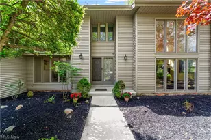 29526 Bryce Rd, Loveland, OH 44124 - Photo 3