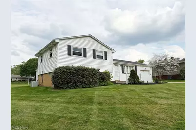 7090 Hillridge Avenue NE, Canton, OH 44721 - Photo 3