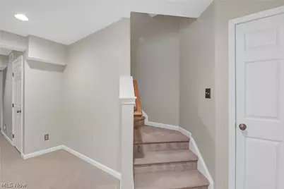 106 Clay Court, Berea, OH 44017 - Photo 33
