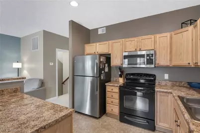 106 Clay Court, Berea, OH 44017 - Photo 17