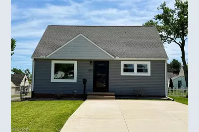 1528 34th Street NE, Canton, OH 44714 - Photo 3