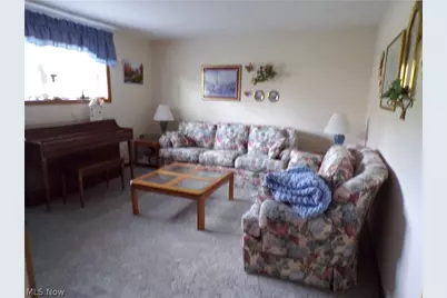 63 Lynn Drive, Williamstown, WV 26187 - Photo 5