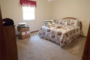63 Lynn Dr, Williamstown, WV 26187 - Photo 11