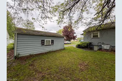 572 Comstock Street NW, Warren, OH 44483 - Photo 25