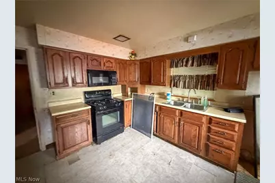 572 Comstock Street NW, Warren, OH 44483 - Photo 23