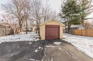 261 Madison Ave, Akron, OH 44320 - Photo 29