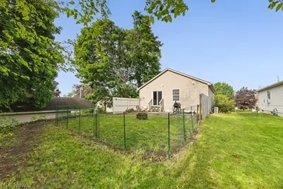 291 Schrop Avenue, Akron, OH 44312 - Photo 41